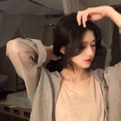 卧虎潜龙封面