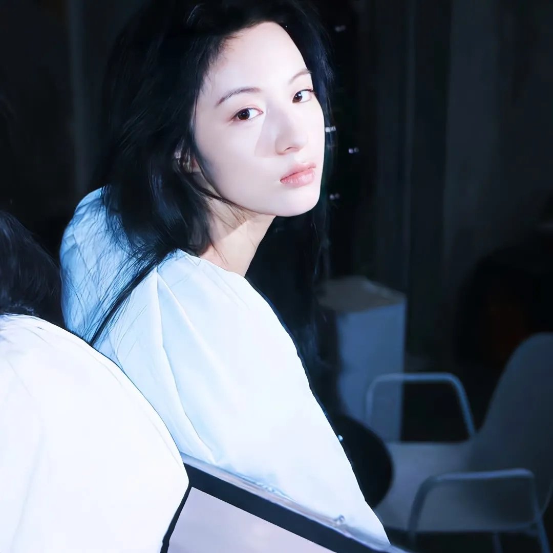 怪奇艾玛封面